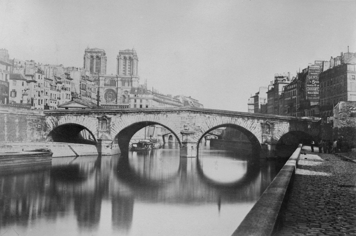 BuzzFeedNews's tweet photo. These historic images of Notre Dame show its eventful past
https://t.co/wUhAYUN5Co https://t.co/Nby8Sb7fqh