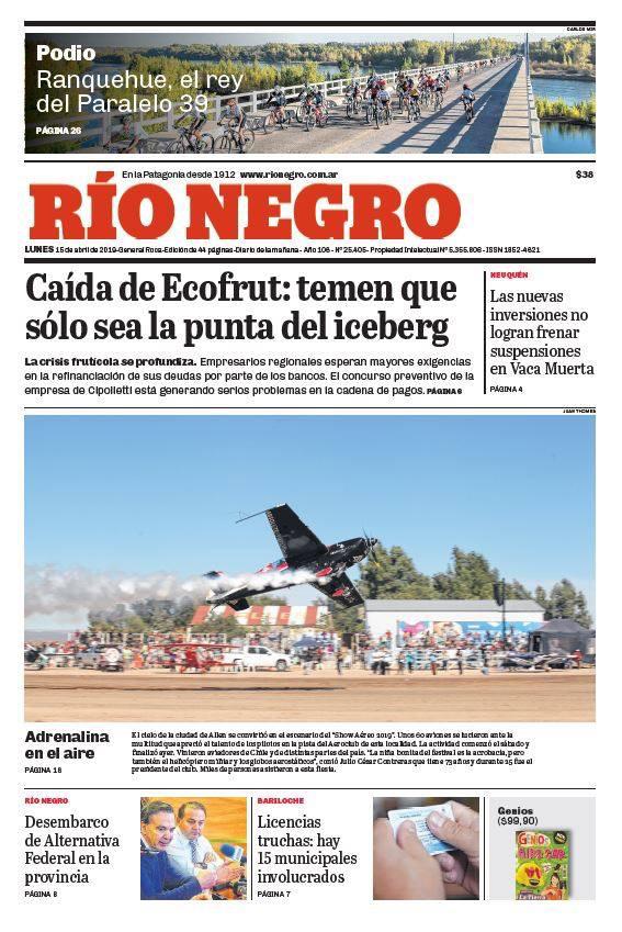 HANGARX's tweet photo. Y en la mañana del lunes, el #ShowAereoAllen fue tapa del principal diario de la provincia de Río Negro. 💪 #AllenVuela2019 #FiestonAeronautico 🛩️🚁 https://t.co/CCdN4jhr0b