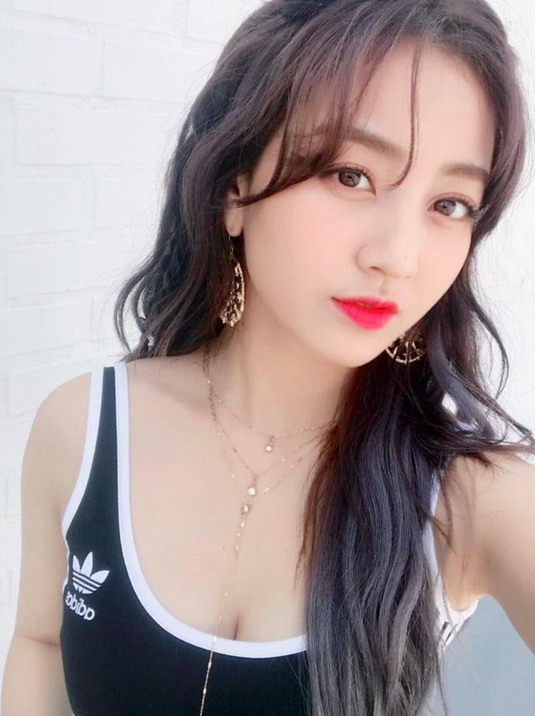 jihyo pics tweet media