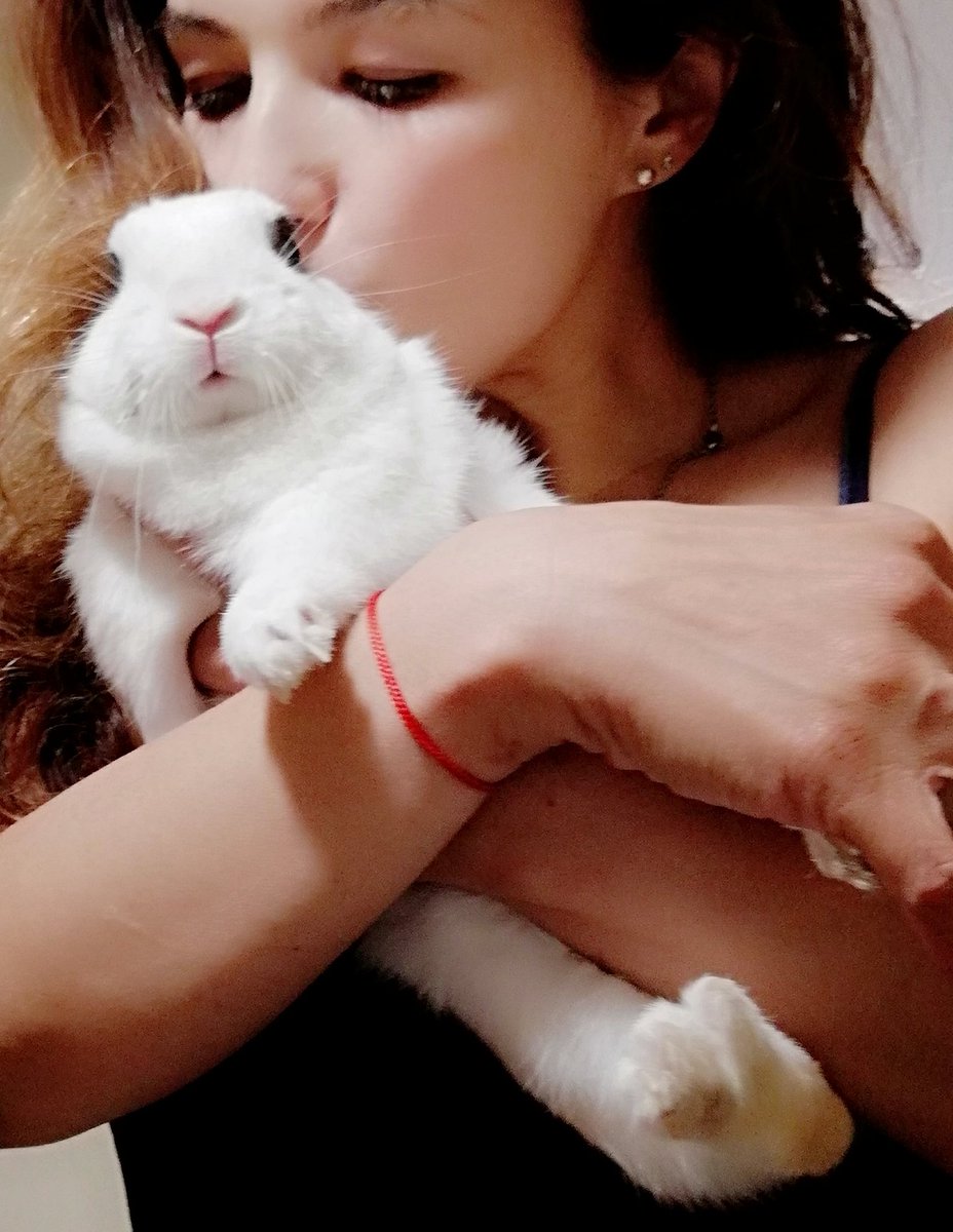 MstaniaL's tweet photo. #FirstDates878 nosotras os damos las buenas noches! 😘 😘 😘 😘 https://t.co/Z9jyulEzb8
