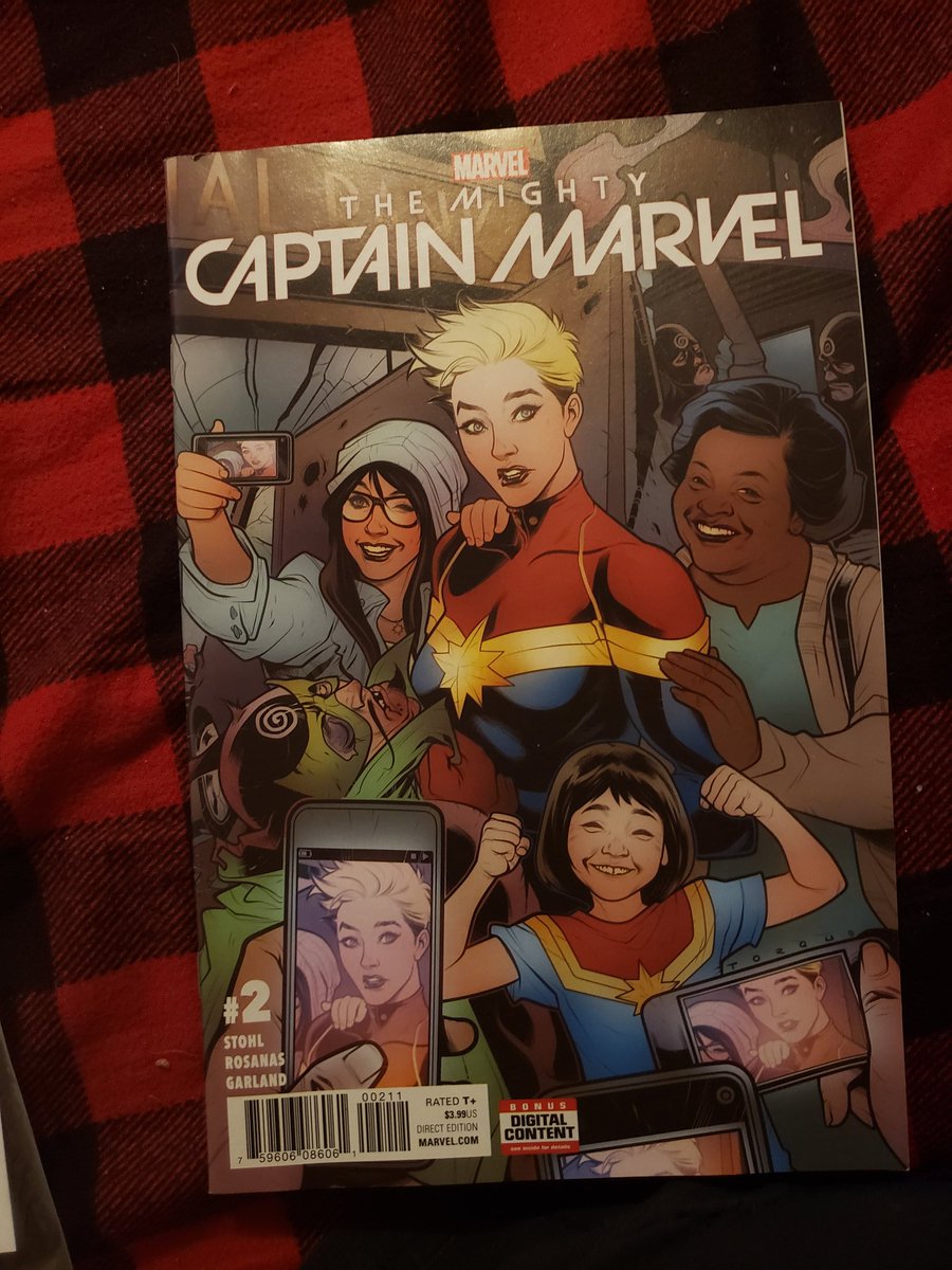 KickAssCaptainM's tweet photo. Because,why not??! #captainmarvel #caroldanvers #marvelcomics 🤭❤ https://t.co/PKHANtOHIv