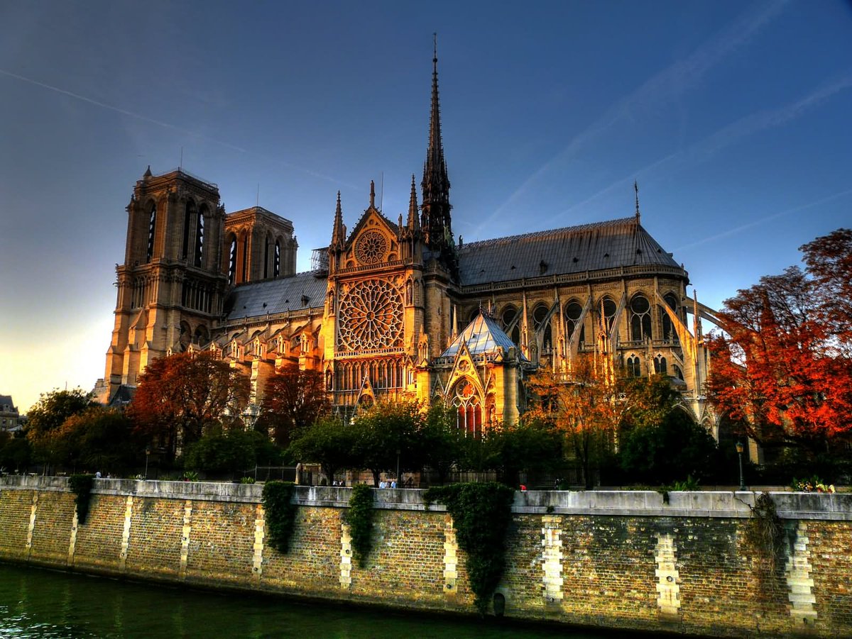 lucagrasso's tweet photo. Nella mia mente è ancora cosi. ❤
#NotreDame https://t.co/4duLvOoPDG