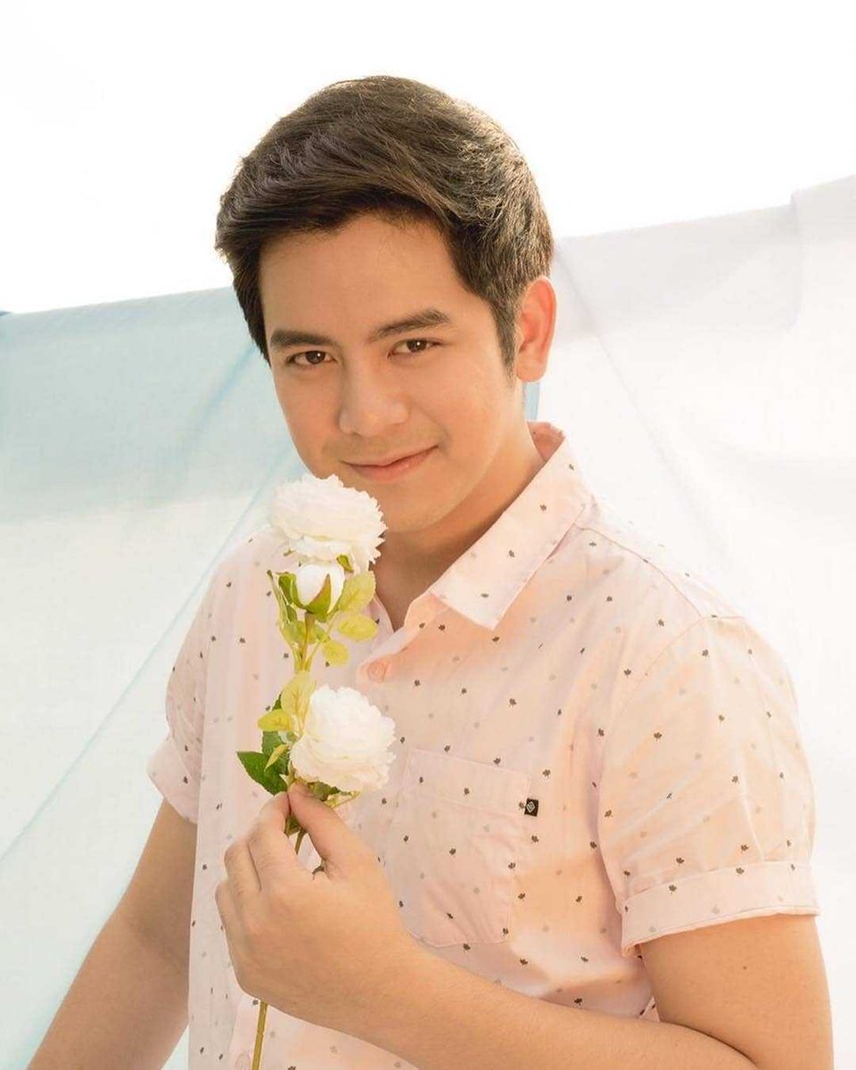 zed_aipone's tweet photo. 📸: @garciajoshuae -  Me wearing @bnyjeansph ! Thank you! 
@iamjoshuagarcia @BarrettoJulia https://t.co/LSGWUC5n3u