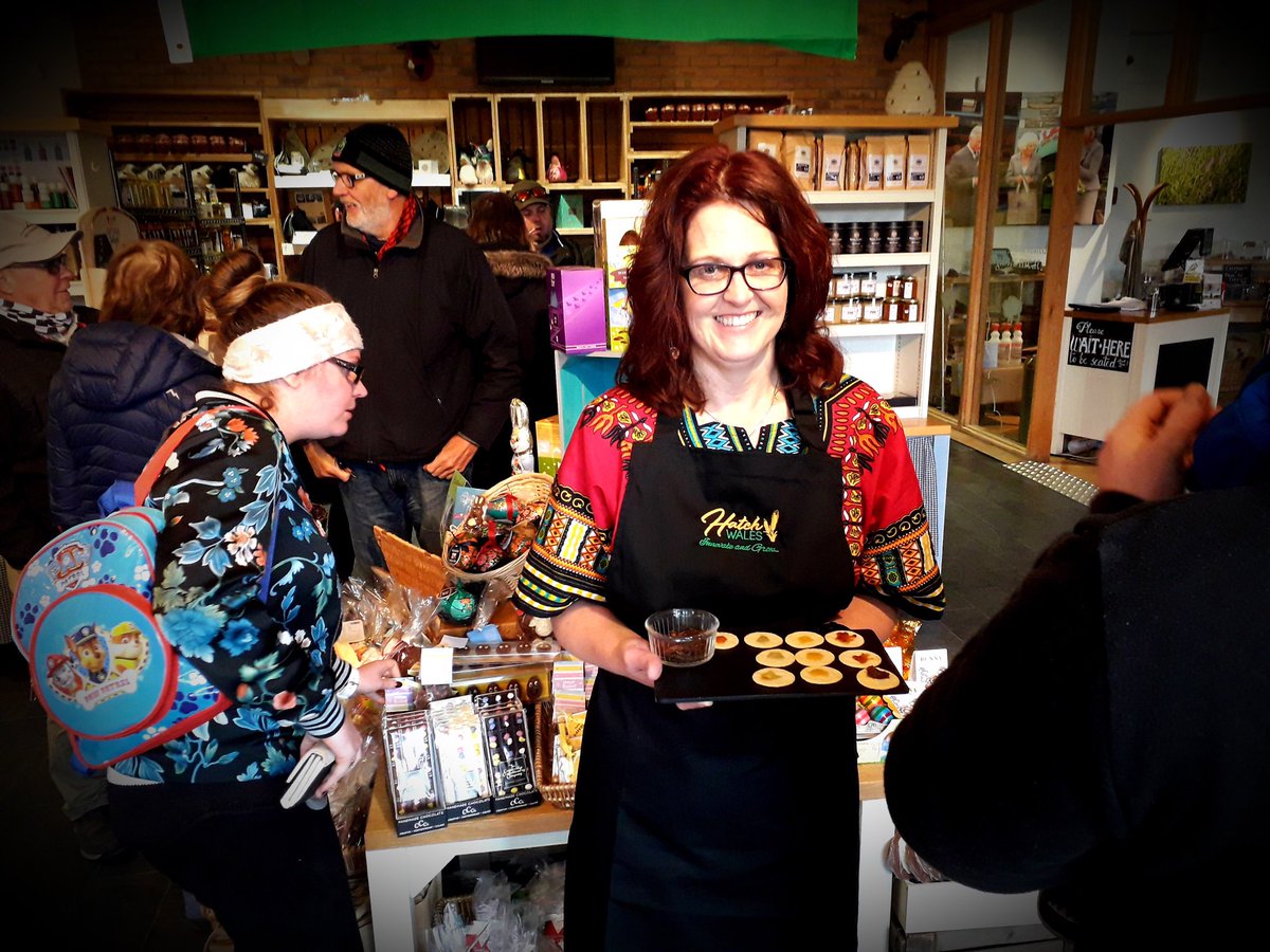 HatchWales's tweet photo. A successful day Customer Sampling @Rhug_Estate yesterday for Maggie’s Exotic Foods &amp; Blodyn Aur #welshfood #localfood https://t.co/8tDG5VYe5u
