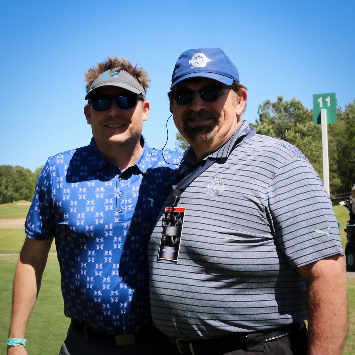 MonAfterMasters's tweet photo. Dean striking a pose with a fan!
#MAM25th β³οΈπΈ https://t.co/66eavXI4GR