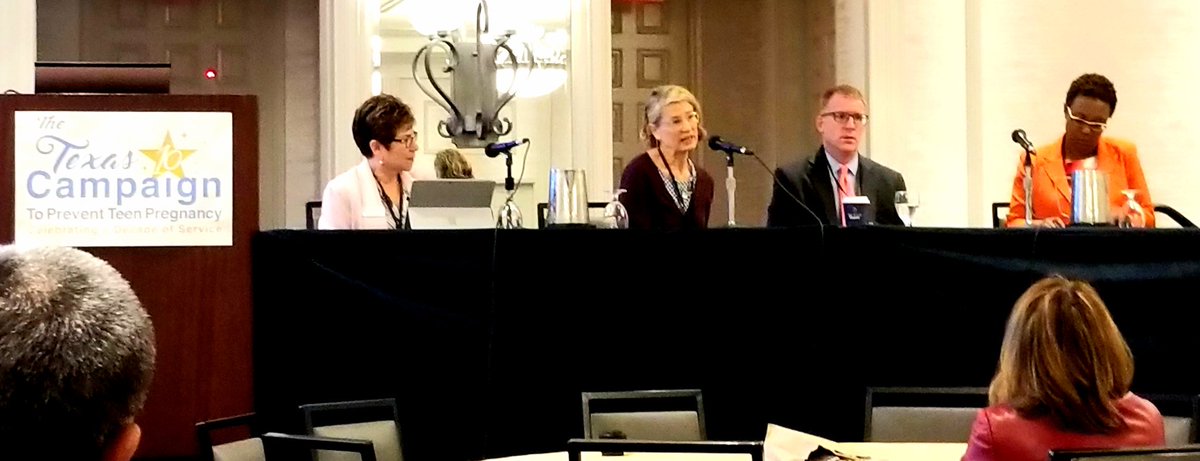TexasWHC's tweet photo. #TWHC Chair, Evelyn Delgado, Celia Neavel, MD, Keegan Warren-Clem, JD, and Will Frances, LMSW take the stage for their Challenges in Consent, Confidentiality, and Reporting requirements for Texas Teens panel discussion.
#TxCampaign https://t.co/nVy2G7zF28