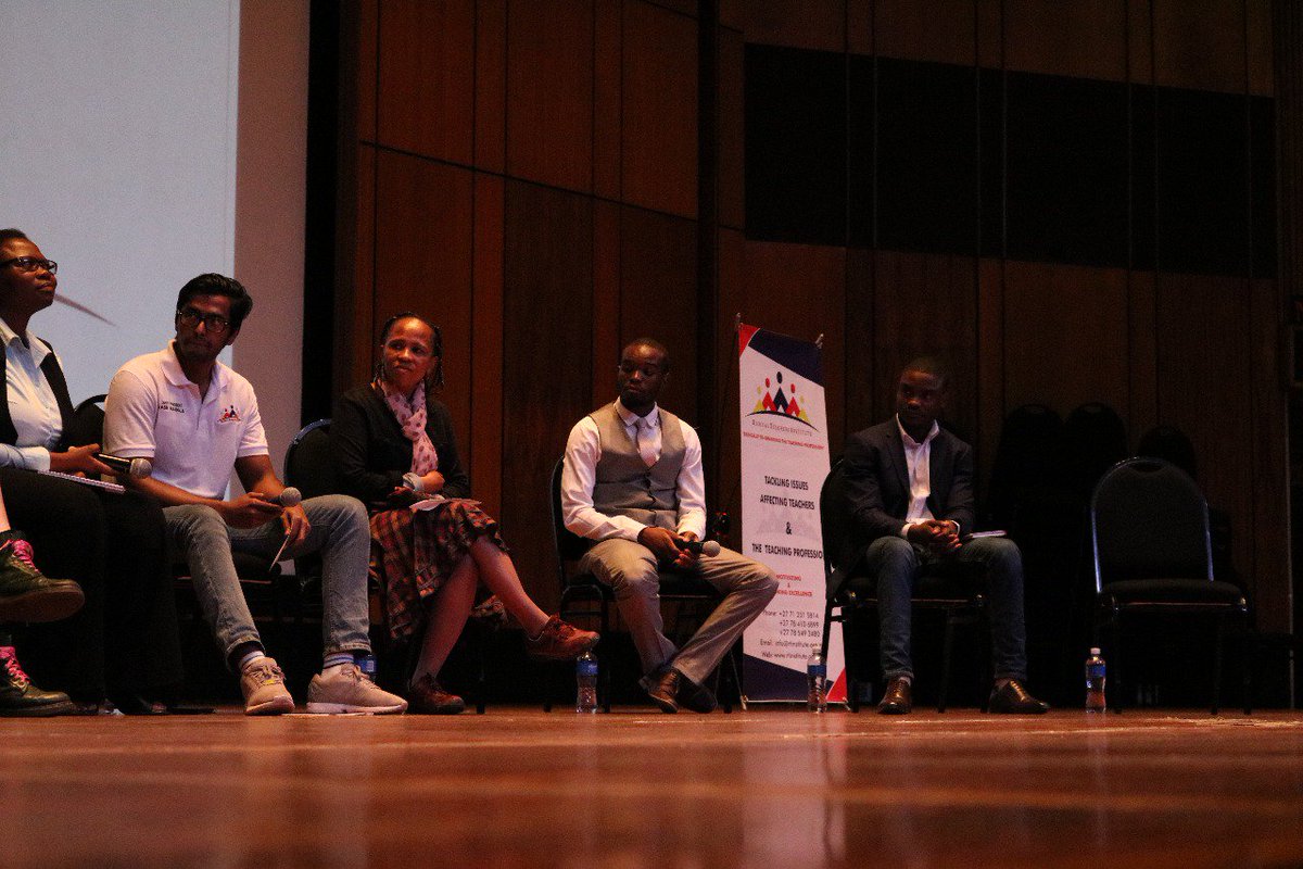 RadTeachersWits's tweet photo. Thank you to all the panelists for joining us in the discussion to liberation and to @_dashingdean for being an incredible facilitator. https://t.co/1svJ7GUiev