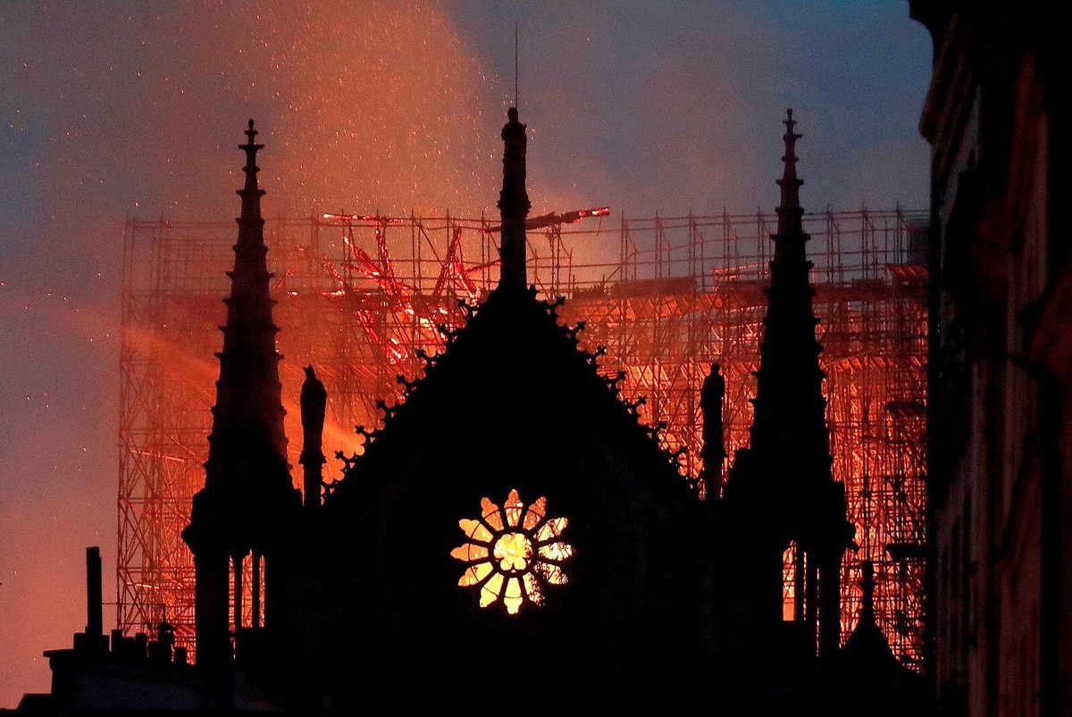 INCENDIO EN NOTRE DAME - Página 5 D4OR_EXXoAABnEX