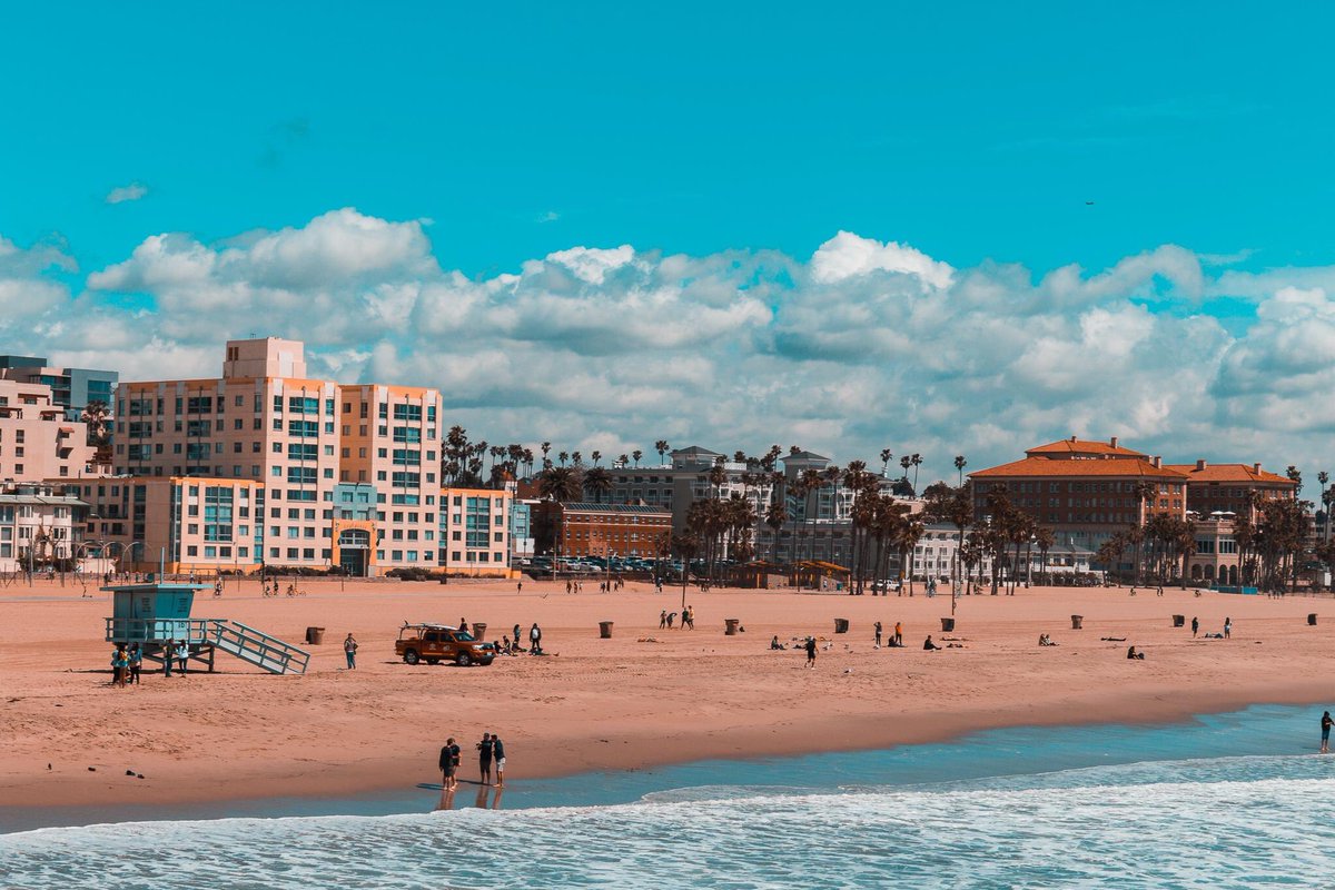 DaSnackPack's tweet photo. • Santa Monica • 😱🌴🌊 https://t.co/QtsJvMZKqq