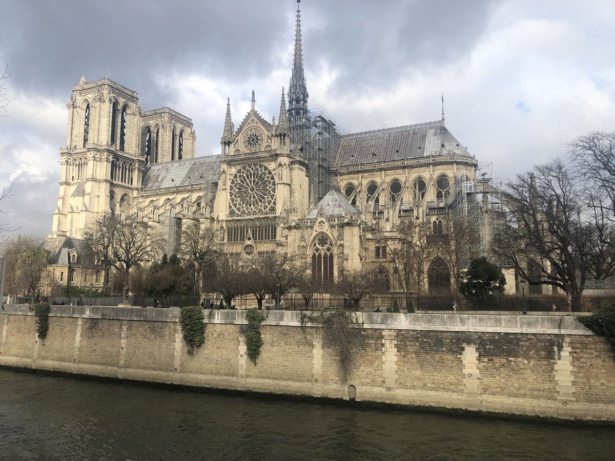 Iproduce5's tweet photo. Beautiful #NotreDame just this past December! So grateful to have seen this beautiful edifice just a few months ago! @ABCNewsDesk @abcnews https://t.co/tSVgIIdCsP