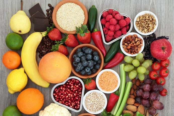 And just after half 9 on tomorrow's show, <a href="/ElsaNutrition/">Elsa Jones Nutrition</a> will be in studio to show us some less sugary snacks our kids can indulge in over the Easter break #IrlAM