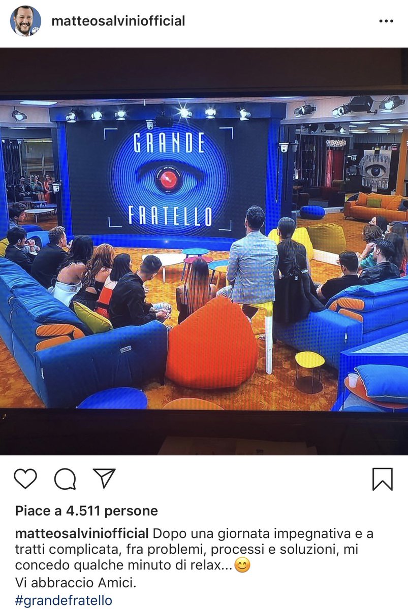 nonleggerlo's tweet photo. Pochi minuti fa, su Instagram, il vicepremier #Salvini.

🤦🏻‍♂️ 

#NotreDame #Gf19 https://t.co/WhWMeO8rsp