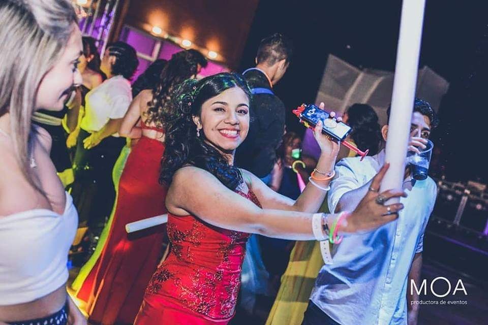 EventosMoa's tweet photo. Nosotros sabemos como organizar la mejor #Fiesta de todas!

#MOA #BODAS #15AÑOS #FIESTA #EGRESADOS
#SOMOSPRODUCTORA

Asesoramiento al 2644161374 o 2644161378. https://t.co/ndDw3cnJCg