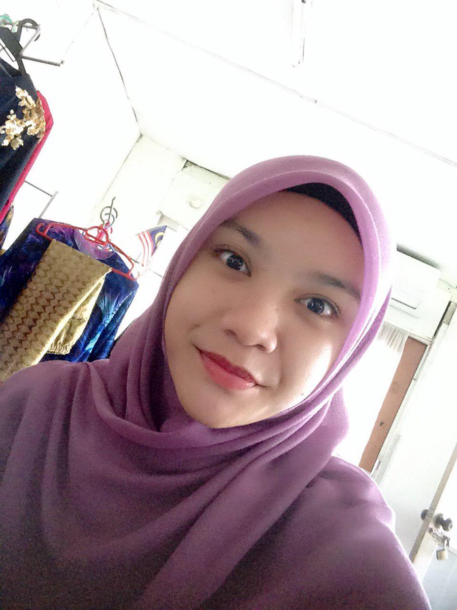 prasandre12's tweet photo. Adek kelas😘😘😘

#jilboobs #jilboob #jilboobhot #jilbabhot #jilbabbugil #jilbabsangek #jilbabmesum #mesum #sange #bugil #toket #toge #tocil #abgbugil #abgbugilhot https://t.co/nigYJrjZ3Z