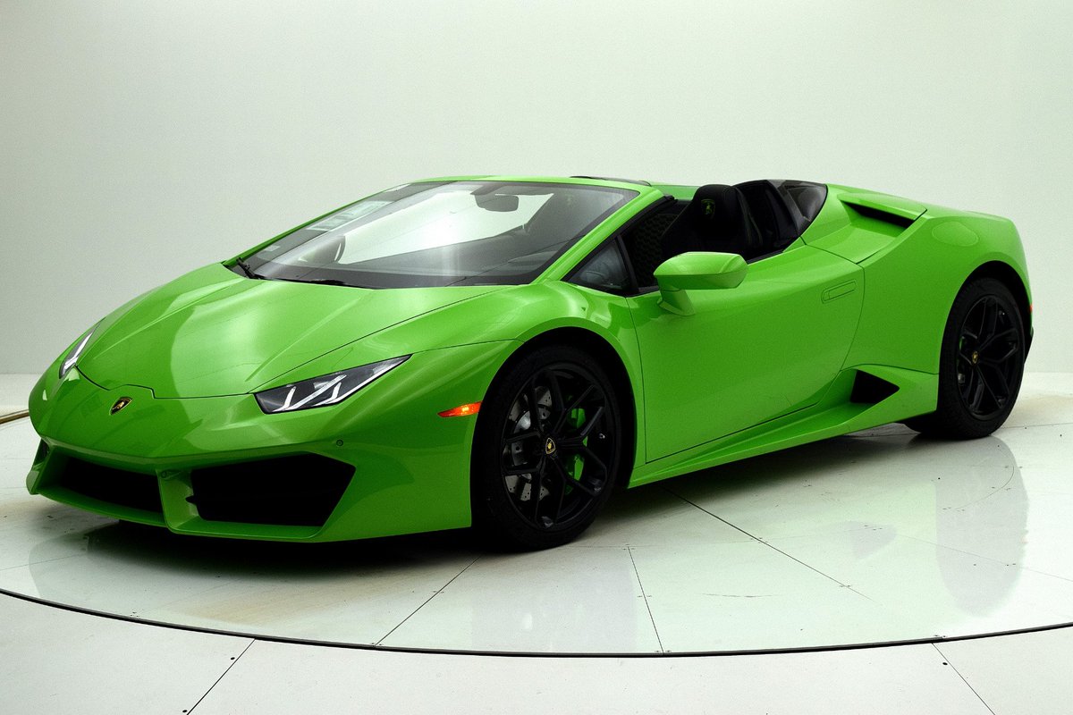 KerbeckLambo's tweet photo. Behind you, the roar of the powerful V-10 engine. Above your head, an ultra-lightweight soft top that opens in just 17 seconds. Test drive your future Lamborghini Huracan Spyder! 
(855) 979-2003 #FcKerbeck
https://t.co/9Mf04LLSDI https://t.co/NTvFEmGFB4