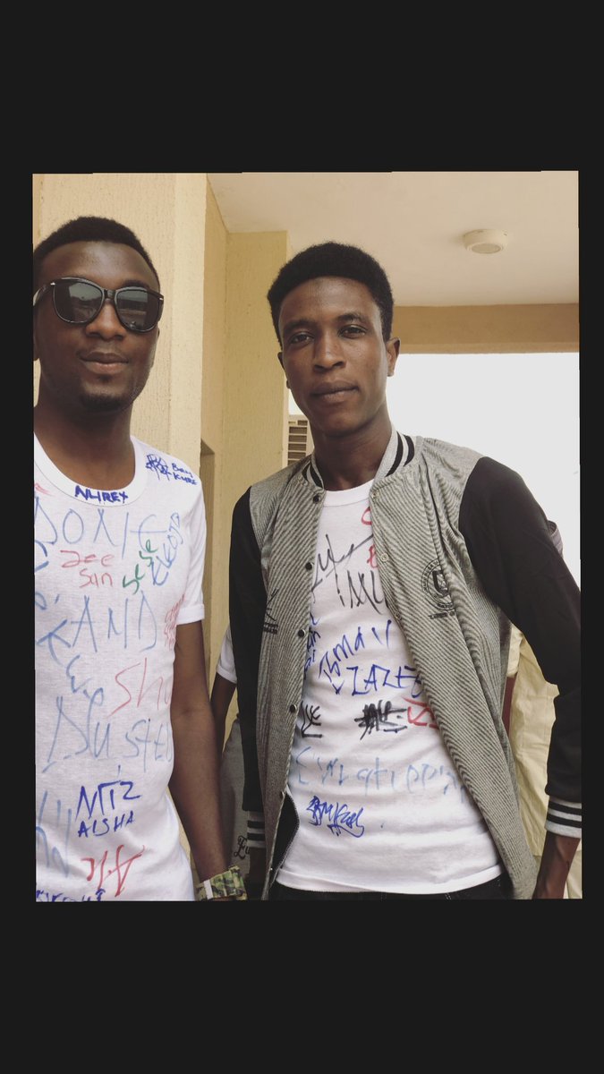 _mubeee's tweet photo. Alhamdulillah... 

The long awaited day has come ☺ the challenge is over , it is all over! Alhamdulillah  the compulsory one is done 🎓🎓  #_well _wishers _i made _it https://t.co/8uuqn60KkQ
