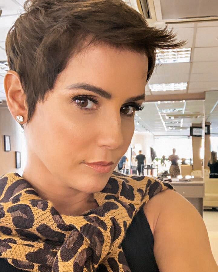 Deborah Secco tweet media