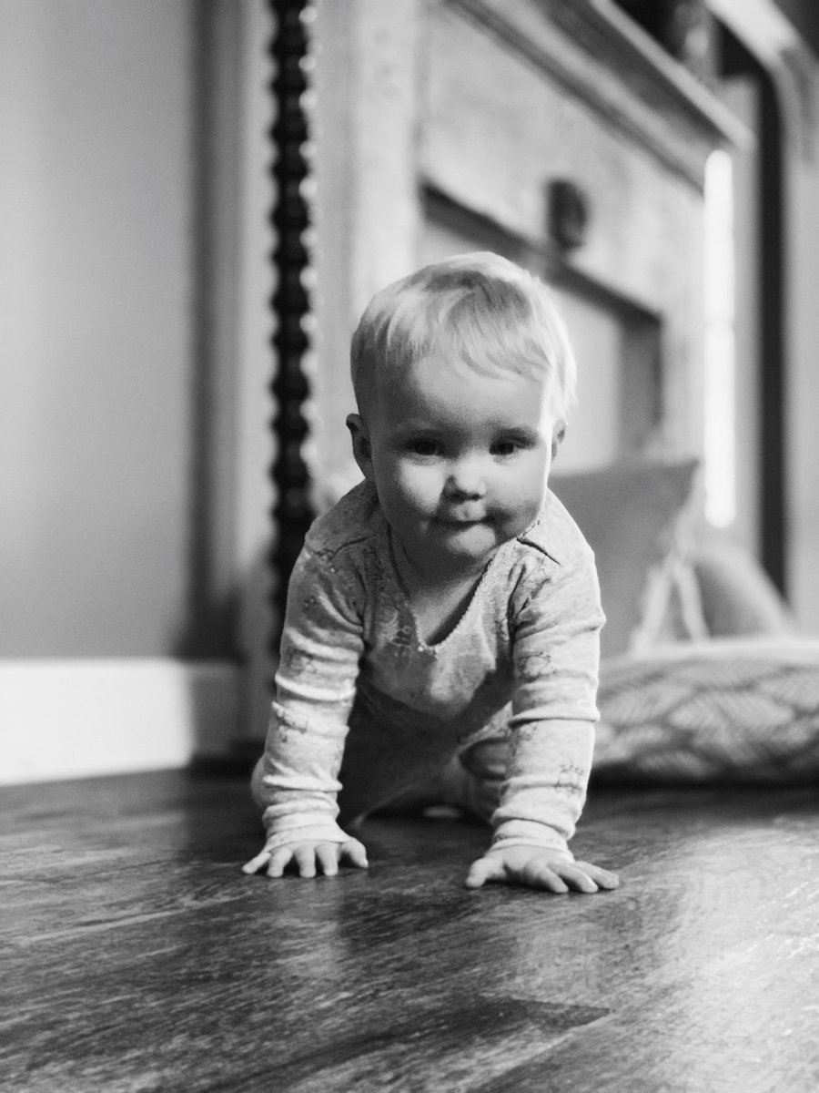 bootshoward's tweet photo. I’ve got way too many pictures of my daughter. A thread. https://t.co/ACYVX75e1s