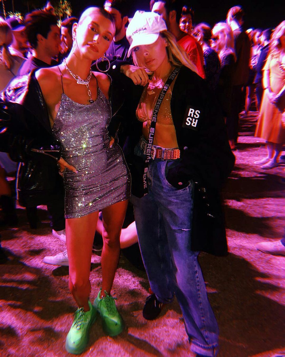 Hailey Bieber Updates On Twitter Maeve Reilly Via