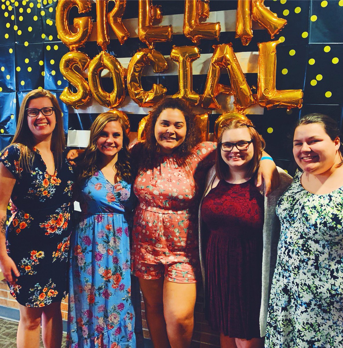 abuniversitysai's tweet photo. some of our wonderful sisters had such a GREAT time at the social Saturday! we are so sad that Greek Week is officially over, but we are thankful for how much fun we had! we also want to shout out @ab_greek/@megavery_ on the amazing job this past week. we are so thankful!♥️🌹 https://t.co/O8YMd6g9yI
