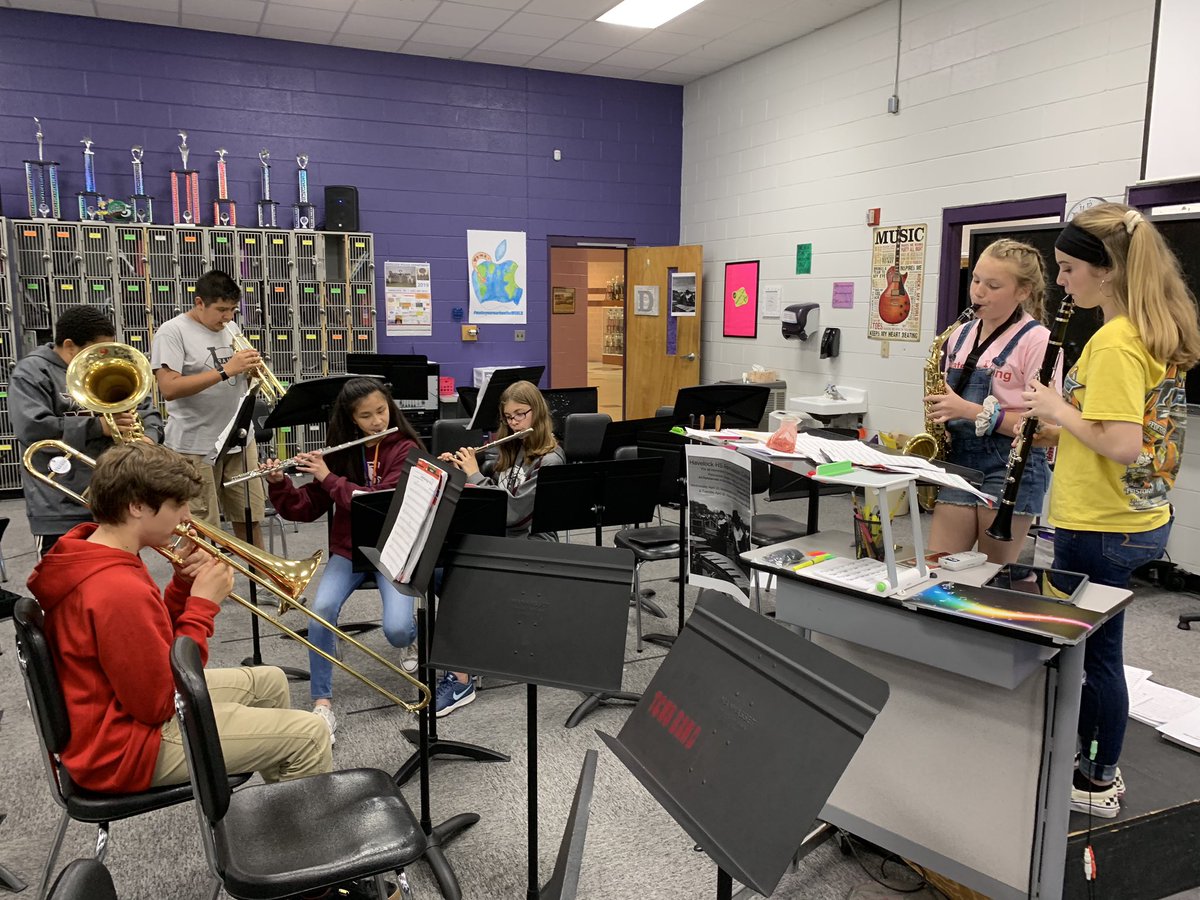 TuckerCreekBand's tweet photo. I challenged some sixth grade #MightyMustangs to plan the music and they will use and prepare their #WhyBand story for our recruitment at @ArthurEdwardsEl and @WJGurganus this week. They planned, chose and rehearsed all on their own today! #StudentLeadership @TuckerCreekMS https://t.co/K0WjWtqIIj