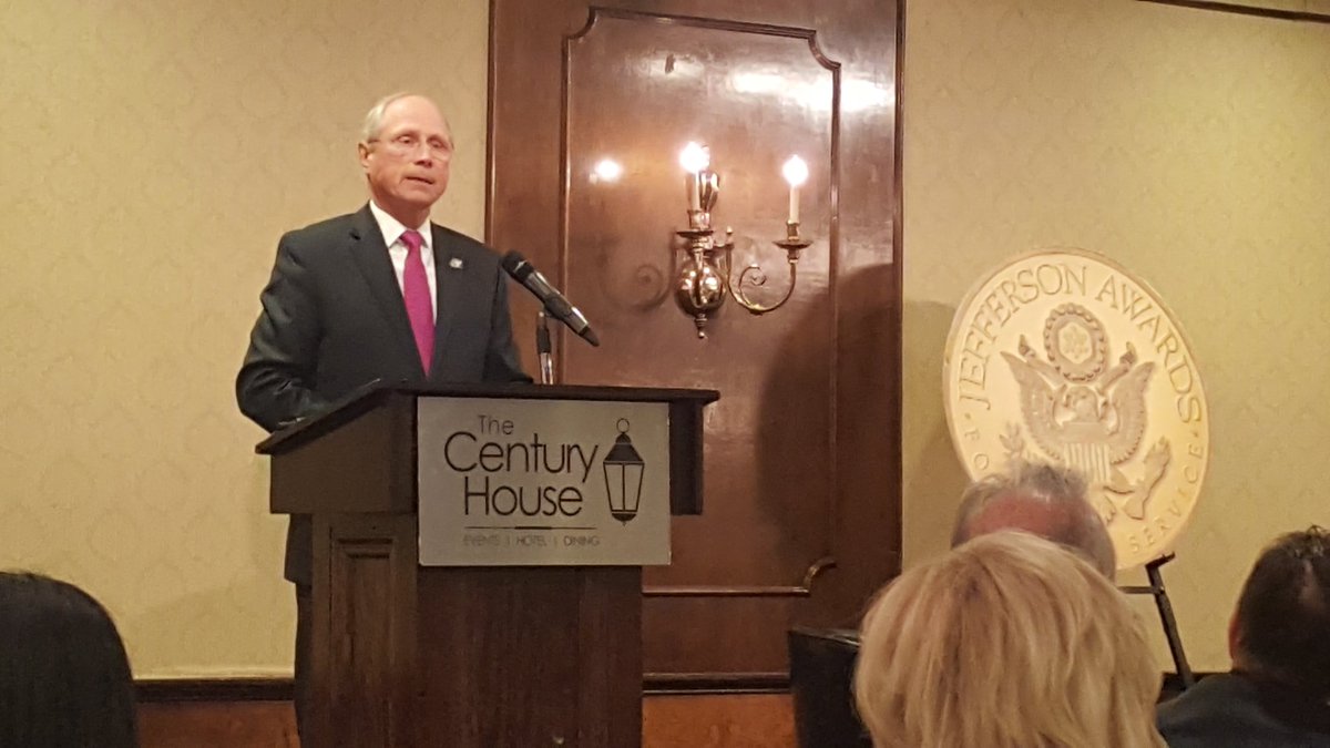 mullam's tweet photo. Inspiring words on volunteerism from St. Peter's Health Partners President and CEO Dr. James K. Reed this evening at the 2019 Jefferson Awards ceremony, presented by @SPHPnews @timesunion and @WNYT https://t.co/d42wYxtDb1