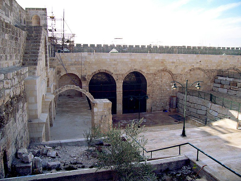 hmorley29's tweet photo. Al-Aqsa Mosque in Jerusalem is also experienced a fire today.  Fortunately it was contained to Marwani Prayer Room, or Solomon's Stables and did not spread. Thought to be built by King Herod, hopefully this historic room is not damaged.

#SolomansStables #alaqsa #marwani https://t.co/WdTJqeP87t