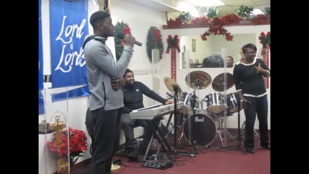 AnthonyGathings's tweet photo. Sing a cry unto the lord https://t.co/Q569GTNj8s