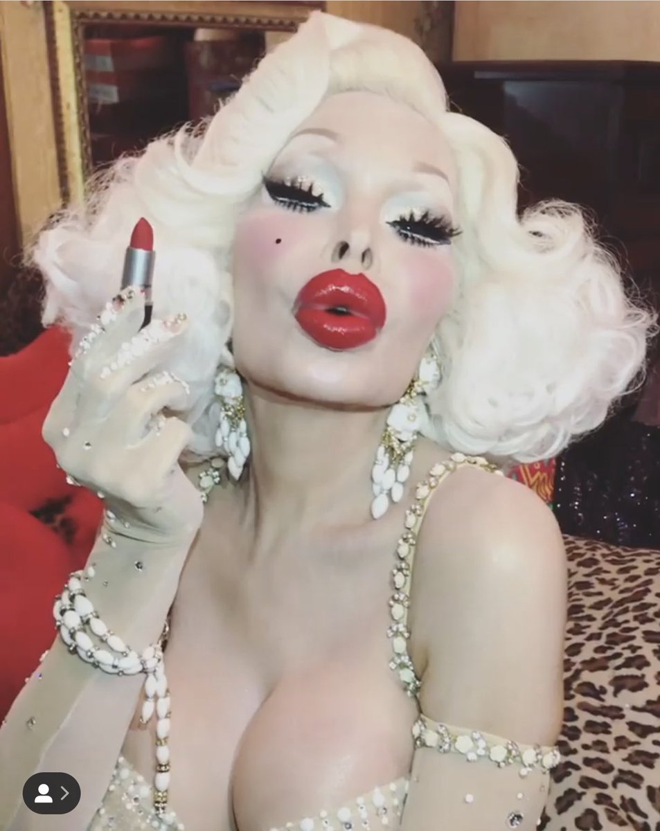 art_deco711's tweet photo. @Amanda_Lepore  using @MACcosmetics powder kiss lipstick💄✨ she looks stunning as always!! 💕✨ #makeup #amandalepore #maccosmetics #lipstick #beauty https://t.co/eYq3J8Ca8J