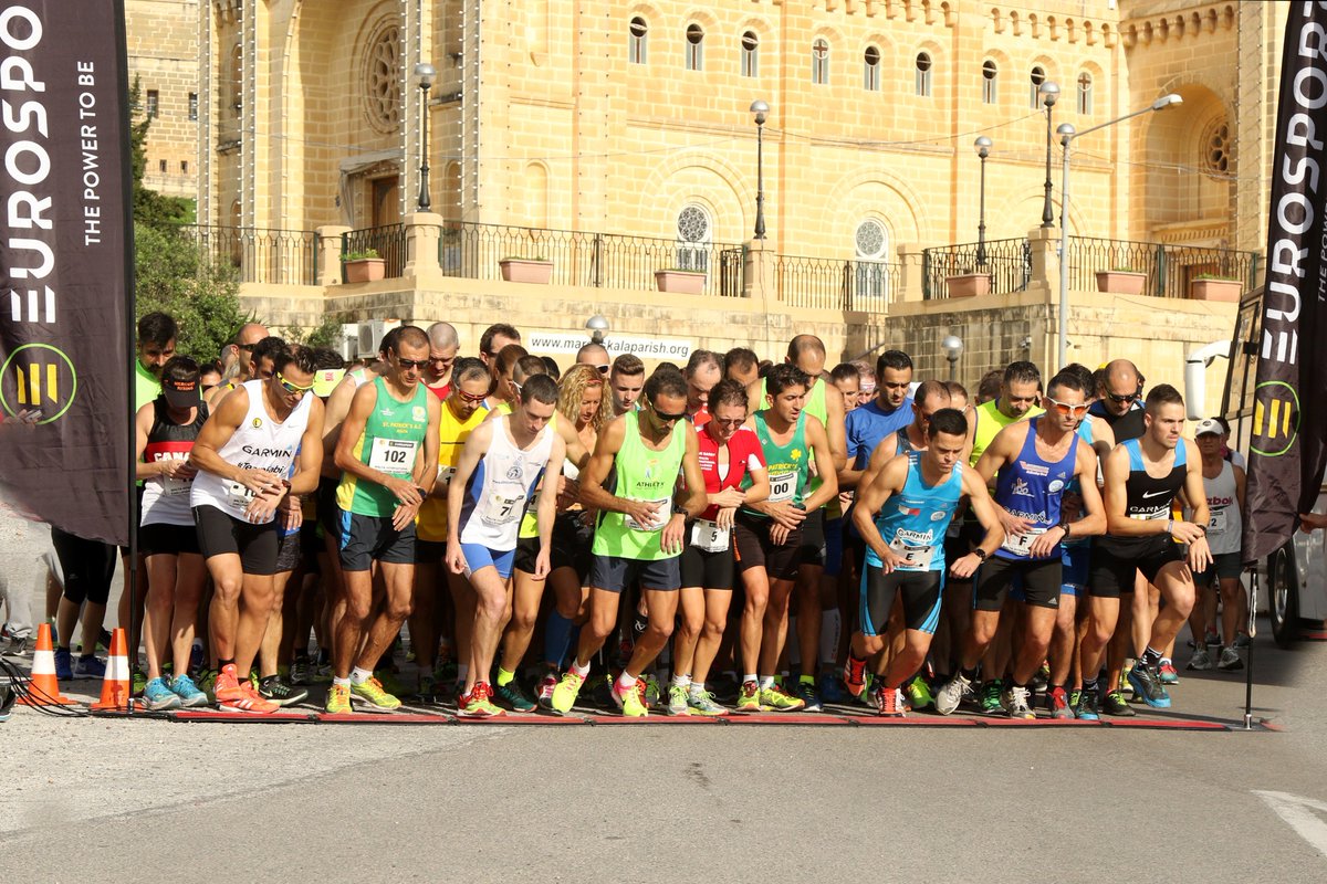 bkarasj's tweet photo. Calendar of Events for 2019 Season launched, full programme of events online - https://t.co/blRr4NBbbA  #swimming #cycling #athletics #triathlon #WeareBSJ https://t.co/4jeeW0r157