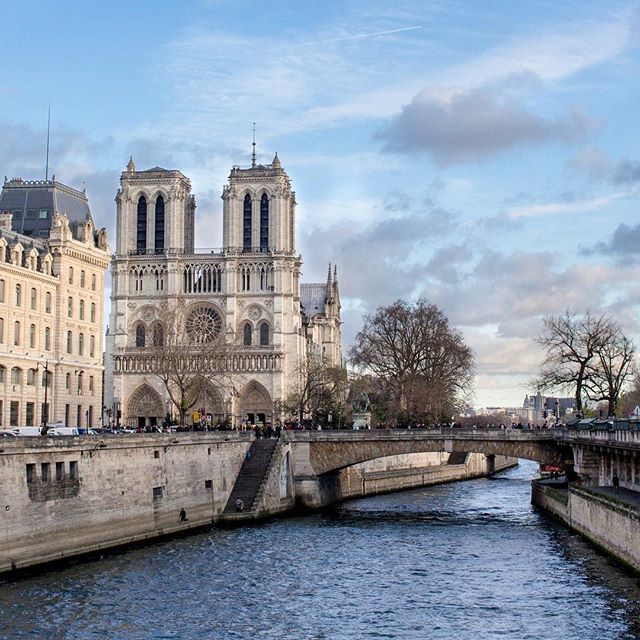 andreasmusings's tweet image. This is heartbreaking news.💔 #notredame bit.ly/2UCIKGr
