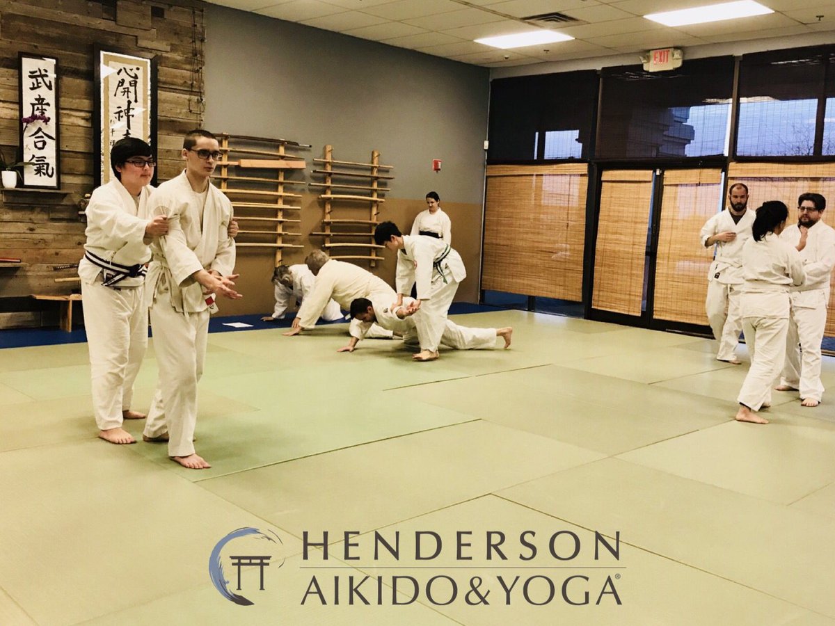 hendersonaikido's tweet photo. Action shot!
Today’s happy feelings brought to you by training with friends. Can’t wait to see you all this evening in class.
#Aikido #yoga #community #learning #dojotribe #aikifamily #havingfun #movement #hendersonaikido #hendersonnv #lasvegas https://t.co/gGu55ohUyL
