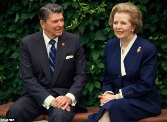 Falklands  #OTD 15 April 1982. US President Ronald Regan speaks to President Galtieri in a phone call. He then reports back to Thatcher: "General Galtieri reaffirmed to me his desire to avoid conflict with your country".