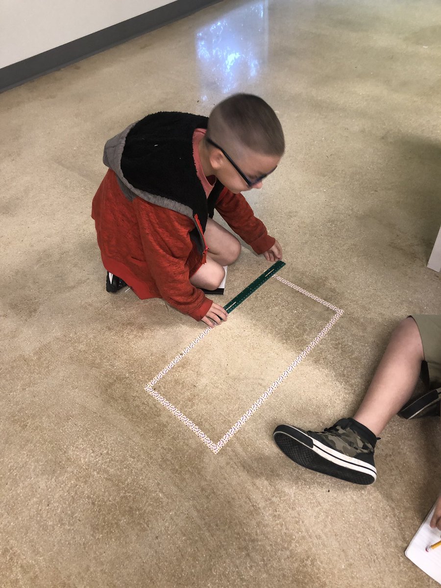 Mrsdsmith3's tweet image. Finding the distance around polygons! #PVLIONPRIDE #superinsecond