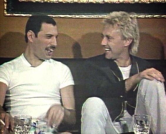 ttawqueen's tweet photo. “I was about 300 yards away when Peter Freestone rang me to tell me, “Don’t bother coming cause he’s gone.”

i keep thinking about this and end up bawling i- https://t.co/27KLb9GUYE