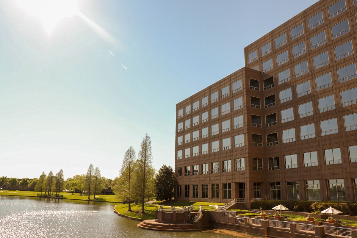 Adtran's tweet image. We’re getting ready for #adtranBBSS19 at our Huntsville campus! #BBSS19 #ADTRAN