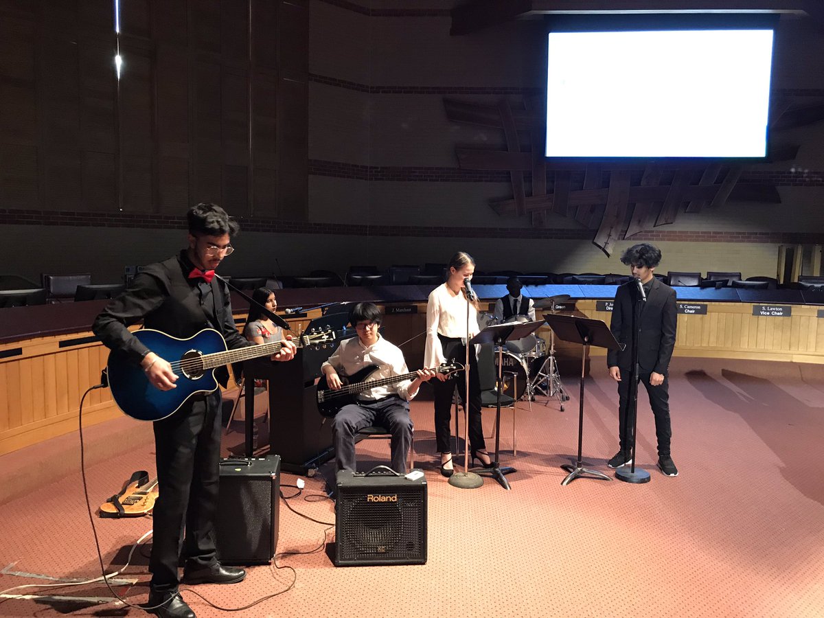 MelRunhart's tweet photo. @chinguacousyss musicians have begun their set at @PeelSchools Showcase of Excellence! #chingproud https://t.co/J1XGfUxwM1