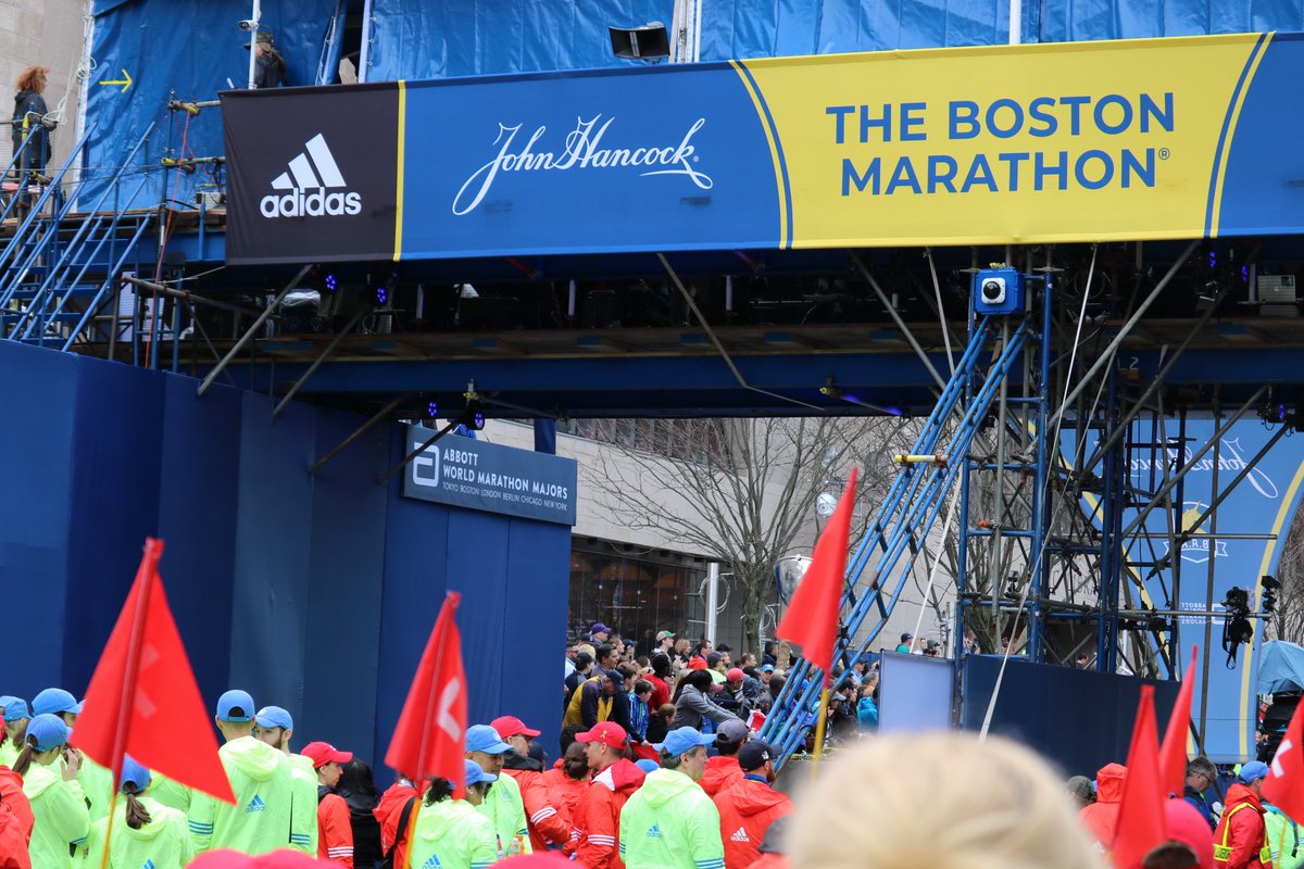 tonnybaruaM's tweet photo. Before I called out to Carolyn, I found her crying while passing the finish line. Later I asked her the reason for her emotional response, she said, "I just heard the bell ringing for the bombing that happened five years ago and I couldn't hold back my tears."
#ReportingWithDan https://t.co/lPIlNDP9ue