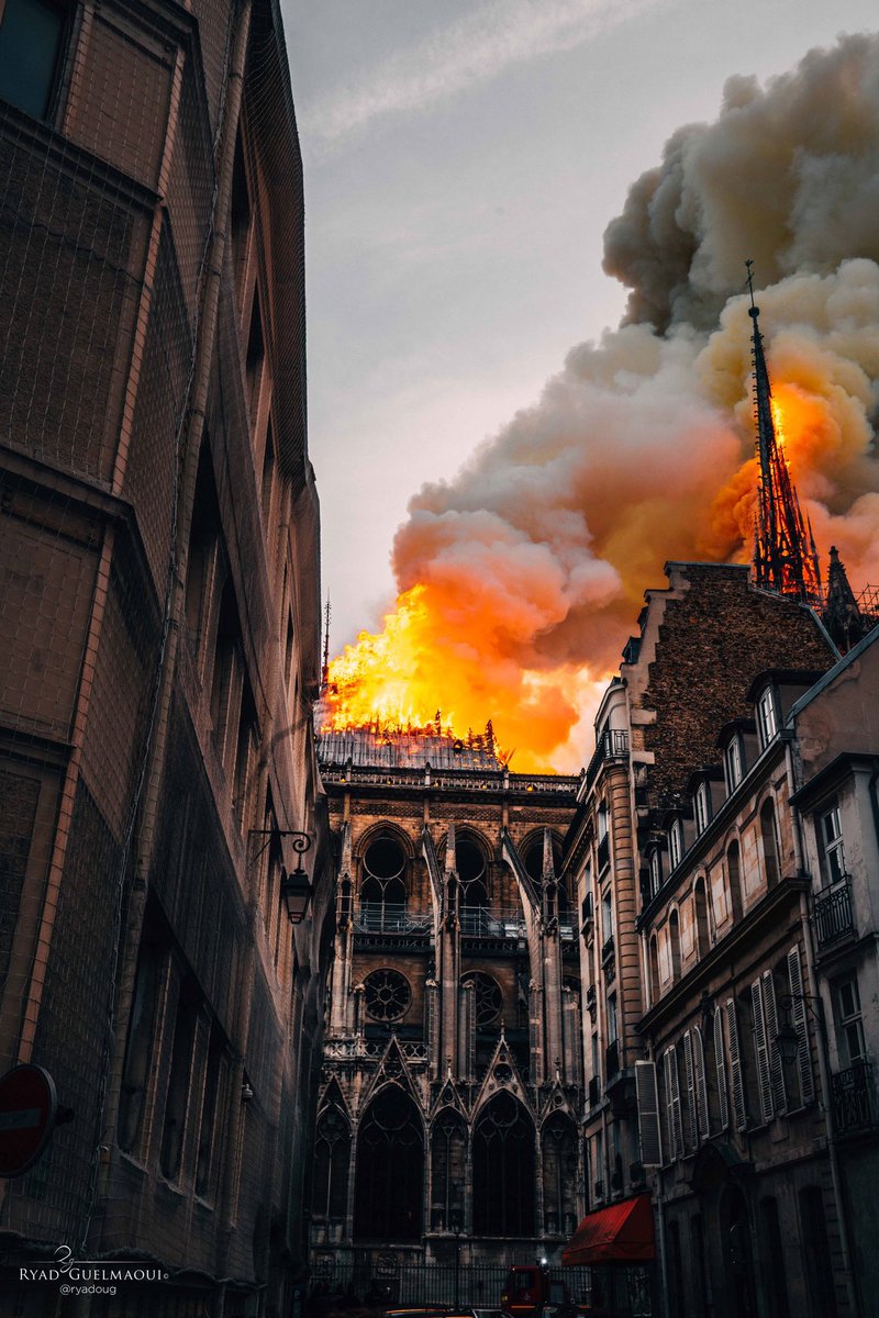 ryadoug's tweet photo. #notredame π https://t.co/FhRD9XBmEP