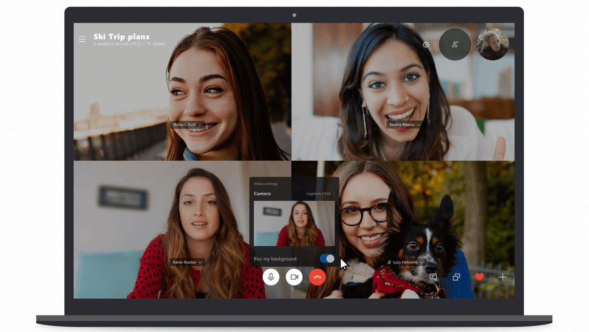 Windows's tweet image. #WindowsTip: Skyping with your besties just got even better. Check out the new background blurring feature, subtitles, live captions and more here: msft.social/kXPolg