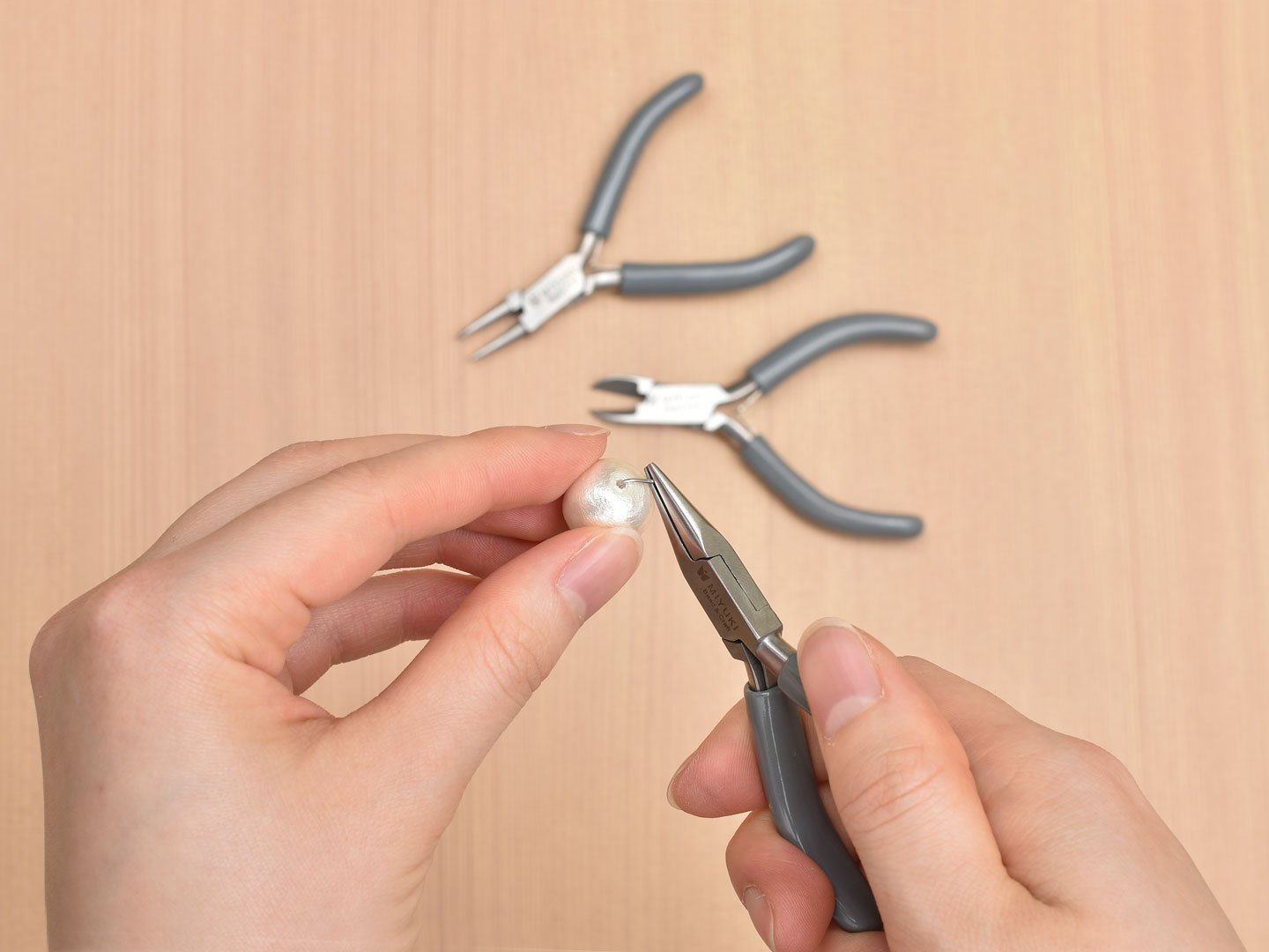 ユザワヤ 公式 全長８ｃｍ程のかわいいミニ工具 ニッパー 平ペンチ 丸ペンチが新登場 コンパクトで持ち運びに 使い勝手は通常サイズと遜色ありません 初めて工具を買う方にもおすすめです 店舗により取扱が異なります ユザワヤ 工具