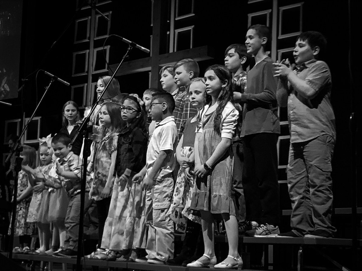 HopeChurchSPI's tweet photo. We are so thankful for everyone who was part of our Palm Sunday Choirs! #PalmSunday https://t.co/opLOGfXETV