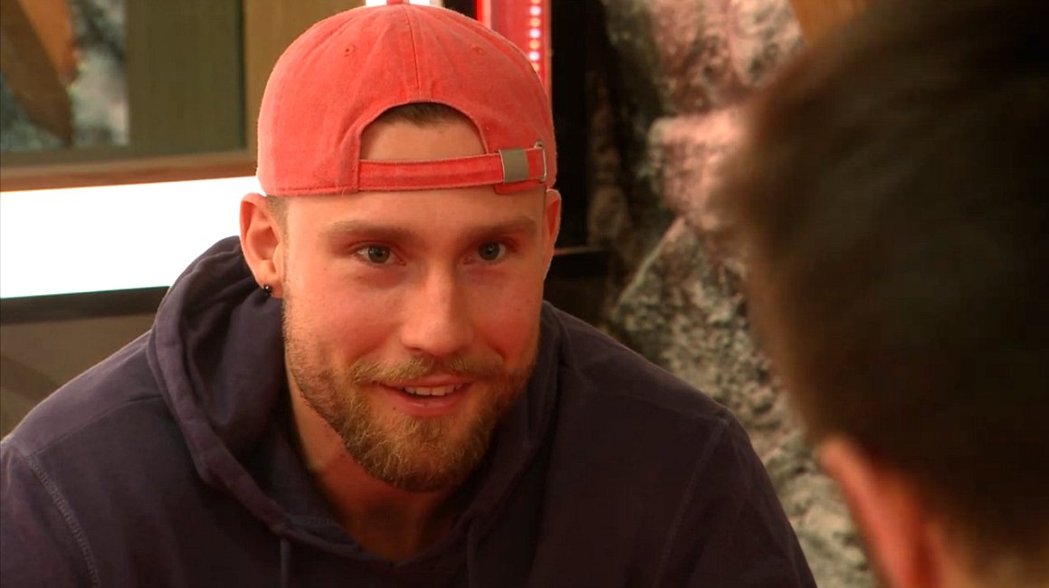 89razorskate20's tweet photo. 🕵️‍♂️Week 7, RT &amp; LIKE If You're Team ADAM! #BBCAN7 https://t.co/IjDslMsG2B
