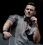 Daily wishes a Happy Birthday to Mr.  Luke Evans 