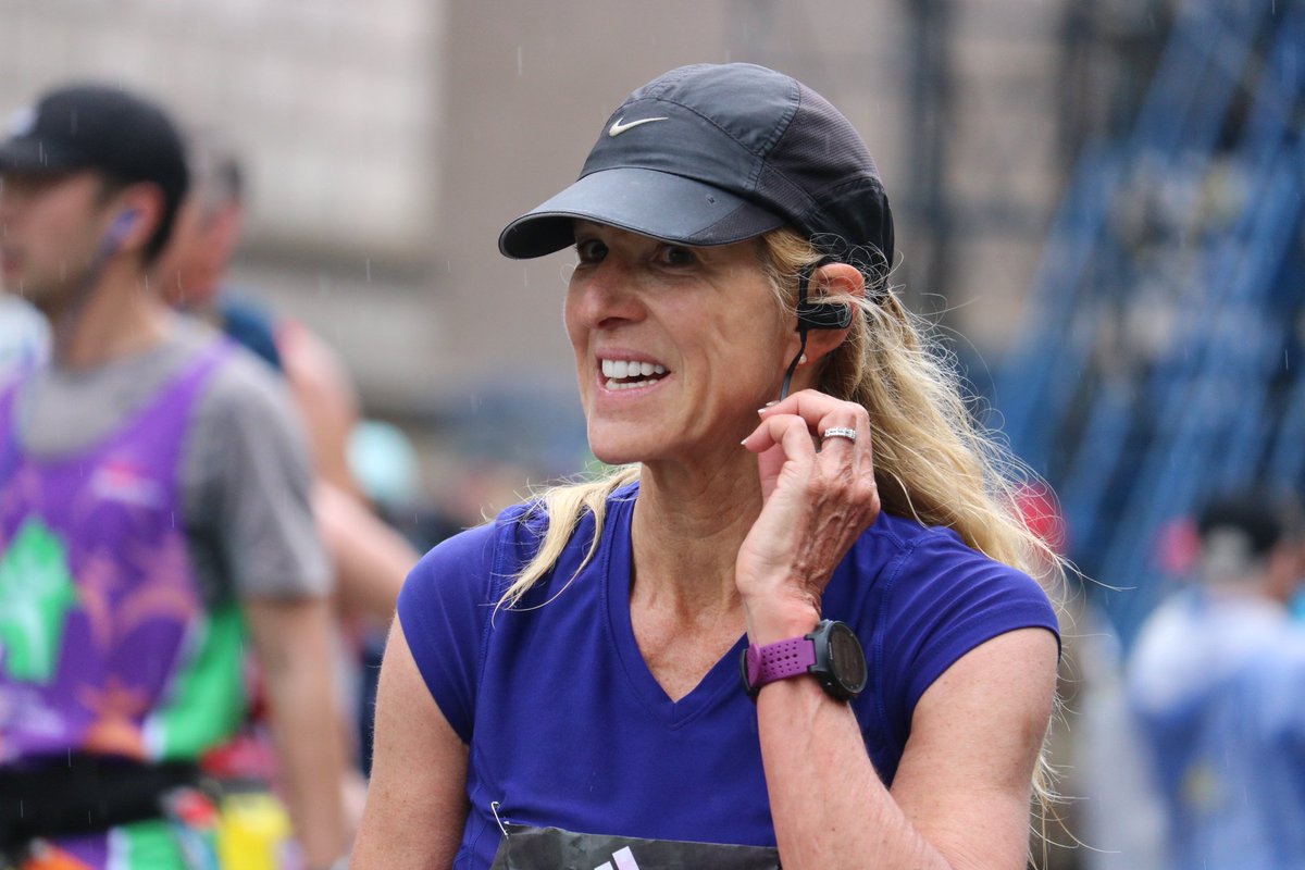 tonnybaruaM's tweet photo. Here are few of my finishing line captures from today.
#studentjournalist
#bostonmarathon
#ReportingWithDan https://t.co/vo0nSKjUZK