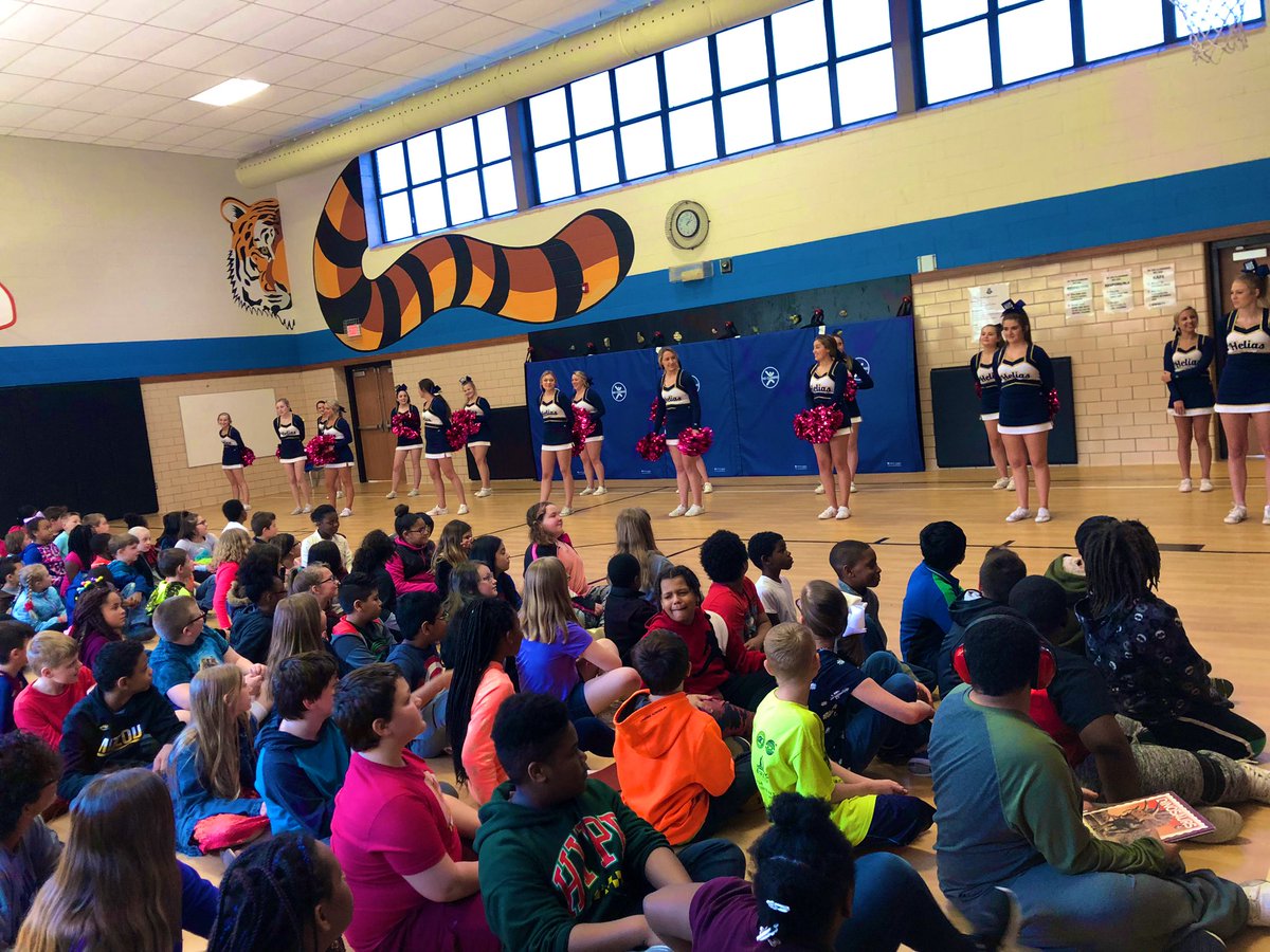 estillwhit's tweet photo. Now if a cheerleader performance, teacher skit and good luck video doesn’t get you fired up then you tell me what wil...
No, seriously tell me though because we’re already making plans for next year 👏🏽👏🏽
#jcsouthschool #mapready #mapprepassembly https://t.co/K0oTTTcDc3