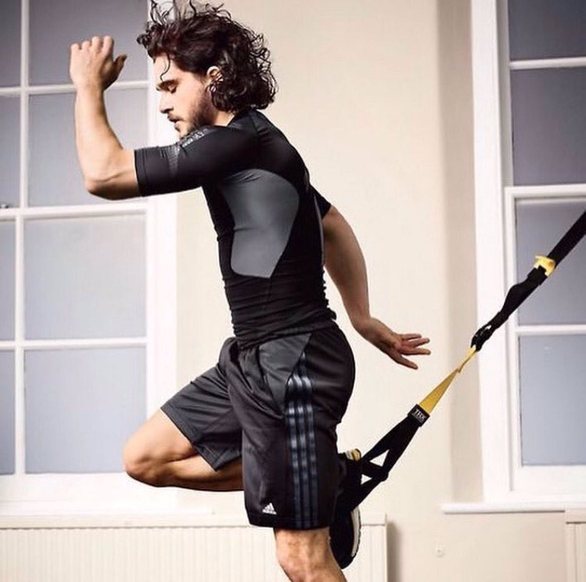 randyhetrick's tweet image. Love to see my favorite GOT character rocking the straps like a KING 🤴💪🏻👊🏻 #WeAreTRX #Made2Move #GameofThrones