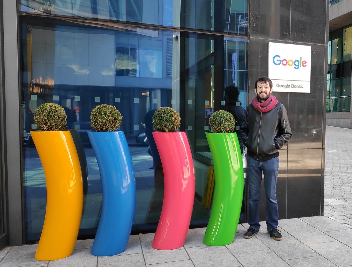 simonamdev's tweet image. 1 of 4 events in the most exciting month of my life so far: I got to visit Google's Dublin office.
Much love to @dylanseychell and Gabriele Cattaneo for making it happen 😍