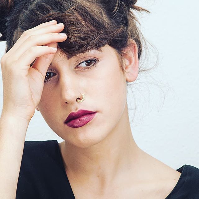 MeiravNiv's tweet image. 14k solid gold nose ring. Available on our online shop ♥️
.
.
.
.
#studiomeme #solidgold #goldbodyjewelry #bohojewelry #nosestud #nosepin #nosering #nosejewelry bit.ly/2Gep7Kv