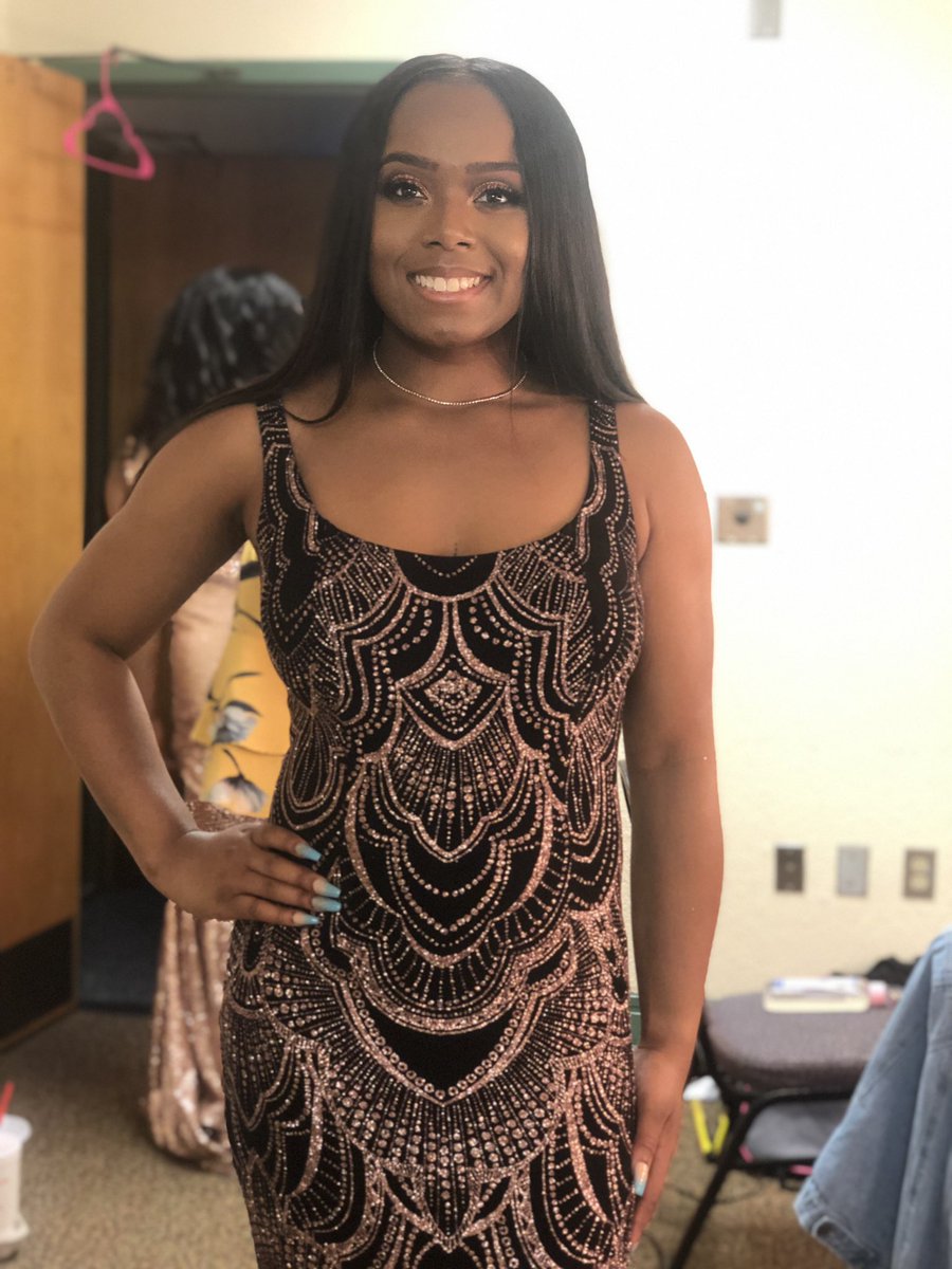 theashleighhall's tweet photo. TO The brothers Dripped in Emerald Green for believing in me and seeing me best fit to wear this crown. Thank you! PLEASE address me as MISS Progressive Black Men Incorporated. for the 2019-2020 Academic Year. #Verymuchnotrigged but stay tuned #RealWorkStartsNow ππππ https://t.co/v991DxbCJQ